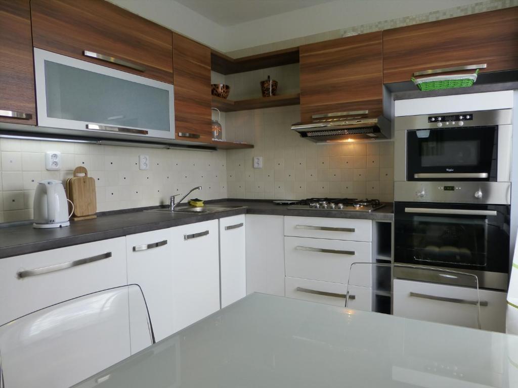 Jan Apartment